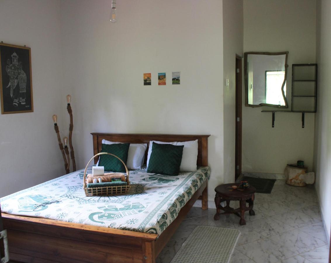 The Escape With Jadeon Hotel Unawatuna Exterior photo